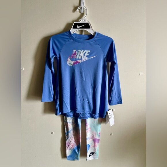 Nike Girls’ 2-Piece Dri-FIT Set - Picture 1 of 10